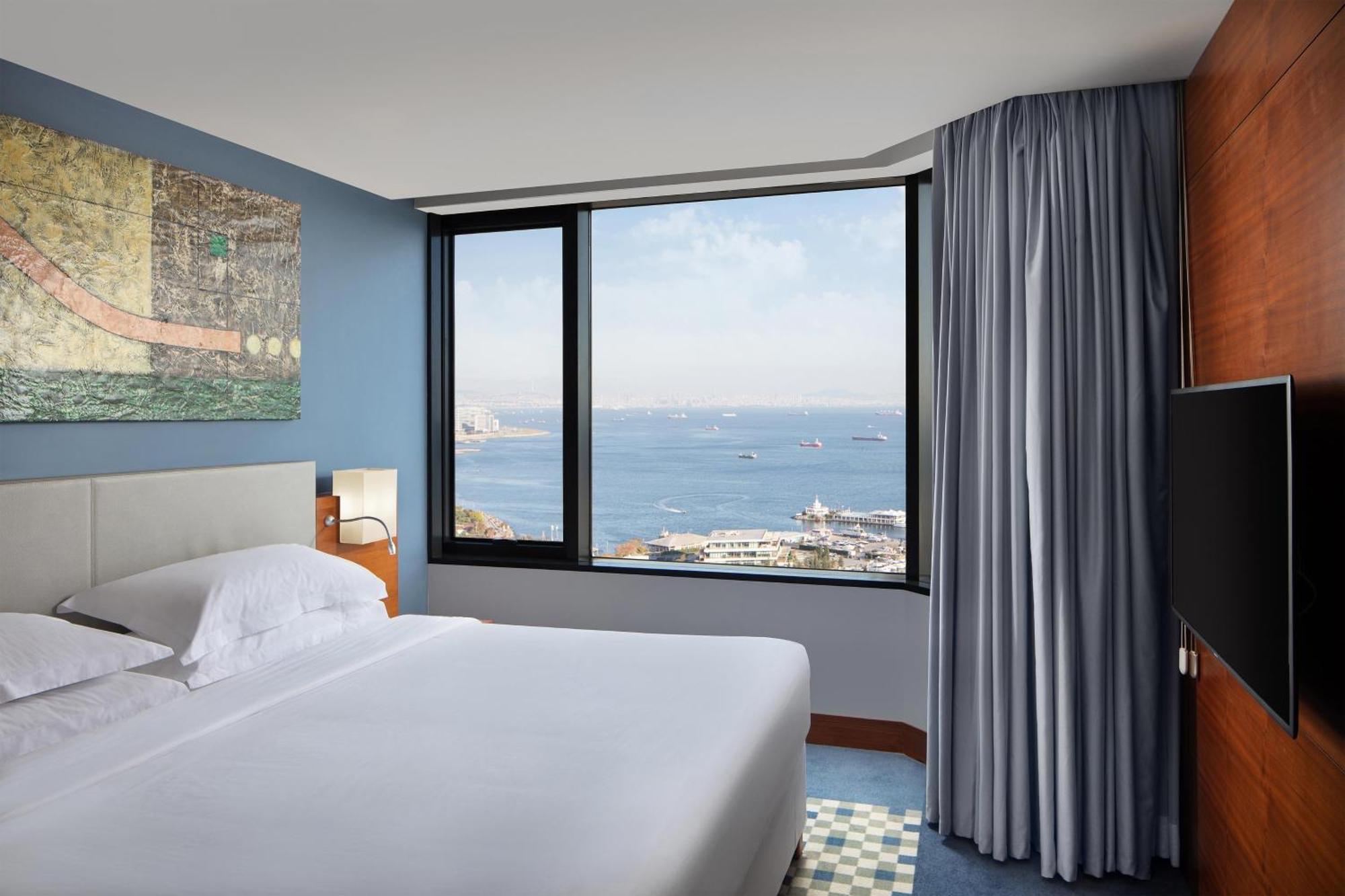 โรงแรมเชอราตัน อิสตันบูล อทาเคิฟ ภายนอก รูปภาพ A bedroom at the hotel
